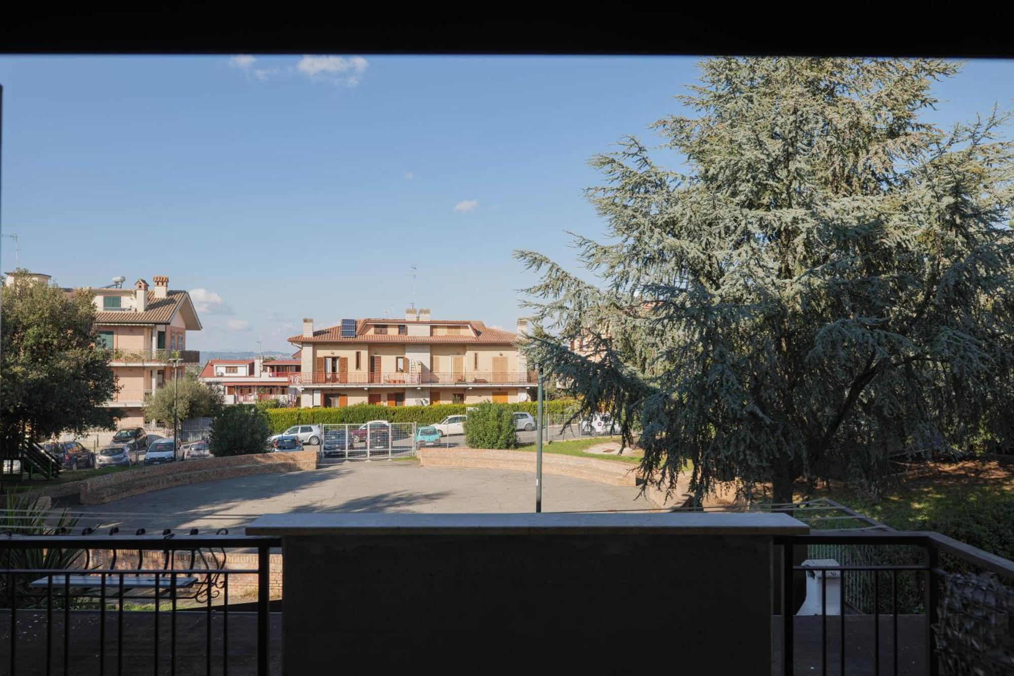 Casa Ghandi Vicino A Roma Con Box Auto E Wi-Fi モンテロトンド エクステリア 写真